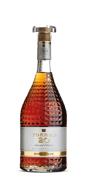 Torres-20-Hors-d'Age-Brandy-shadow.png